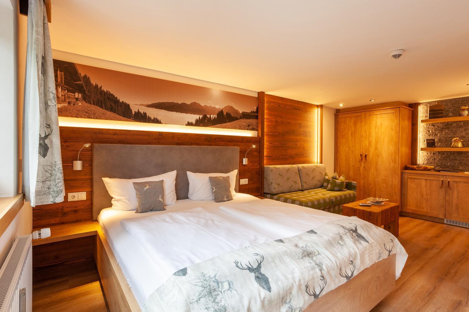 Lustiger Hirsch Hotel Akams ภายนอก รูปภาพ