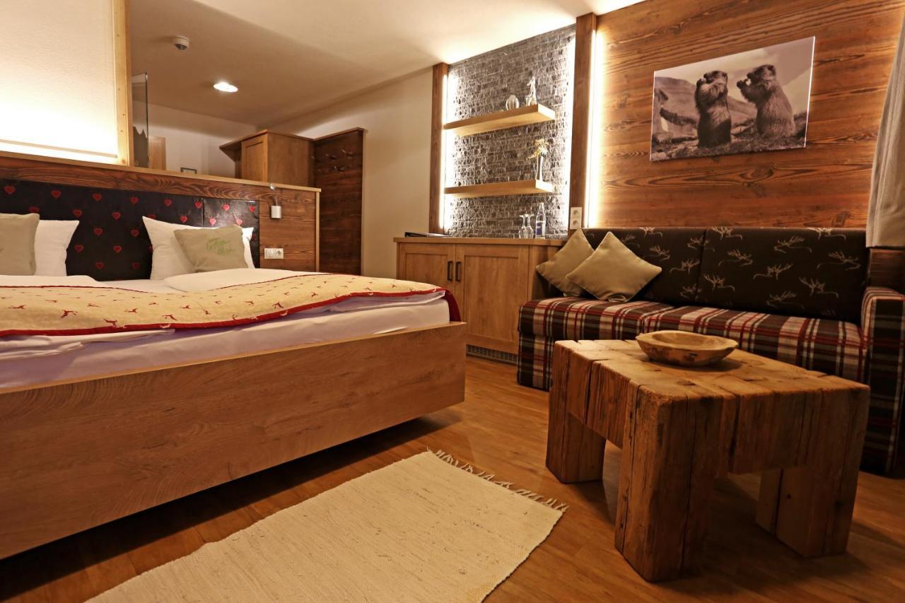 Lustiger Hirsch Hotel Akams ภายนอก รูปภาพ